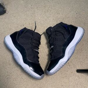 Jordan 11 “Space Jam”